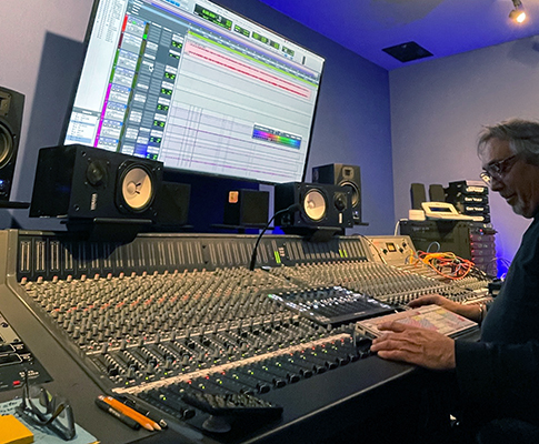 Chris Lord-Alge的Mix LA录音棚在其以“氛围亲密且以艺人为中心”的Studio D中安装了Solid State Logic的ORIGIN调音台